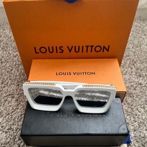 LOUIS VUITTON 1.1 MILLIONAIRE WHITE
SUNGLASSES VIRGIL